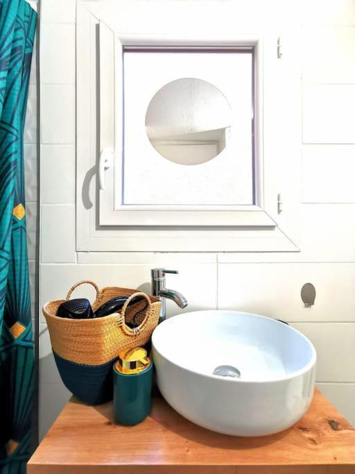 בזייה Charmant T2 Atypique, Renove, Confortable מראה חיצוני תמונה